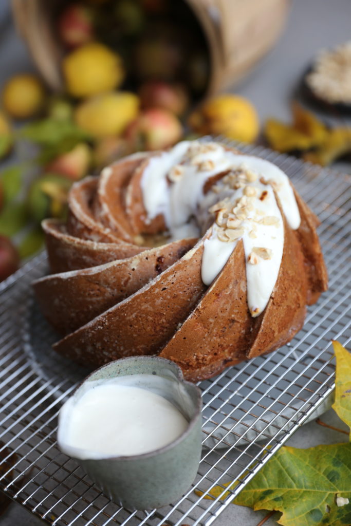 Appeltulband met roomkaas frosting