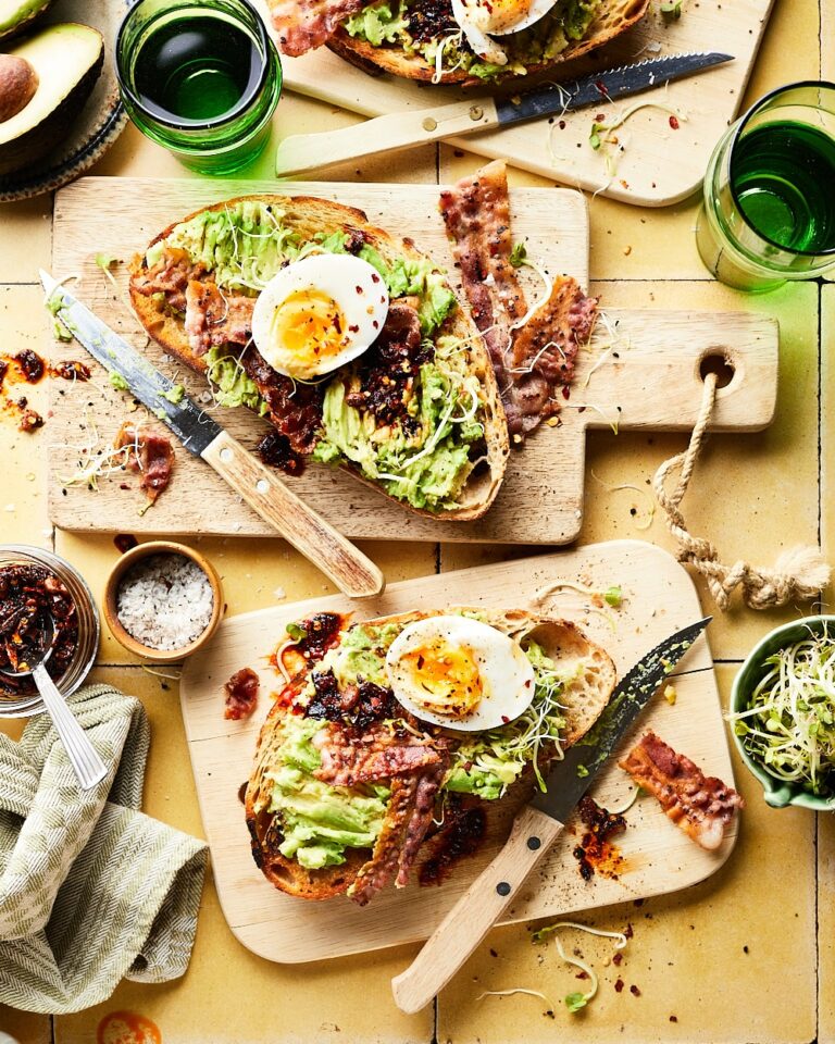 Toast met avocado miljuschka