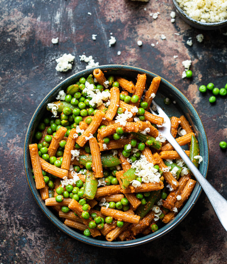 Pasta met pesto en erwtjes
