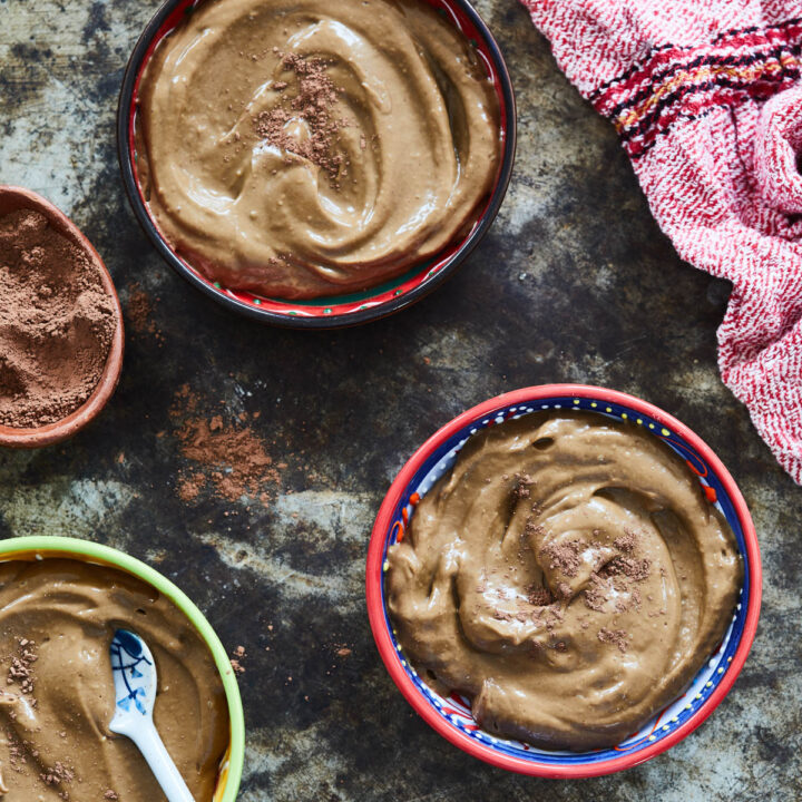 Avocado chocolademousse met pit