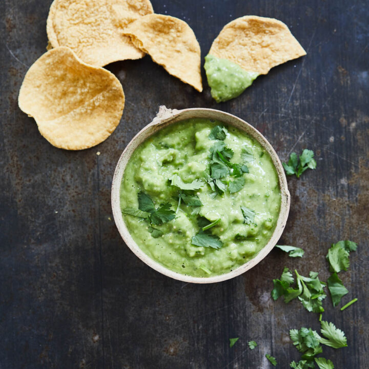 Groene salsa met avocado