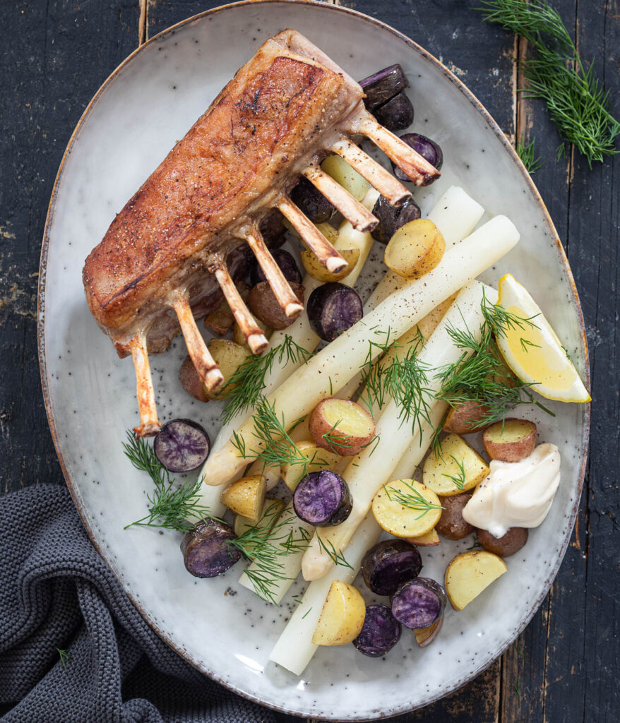 Lamsrack met asperges