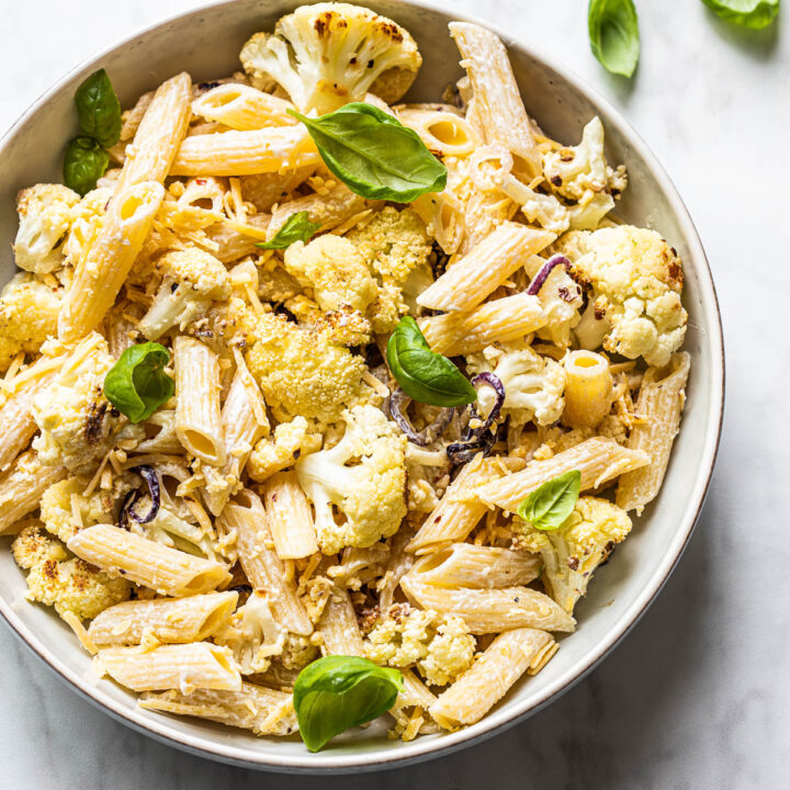 Penne met geroosterde bloemkool