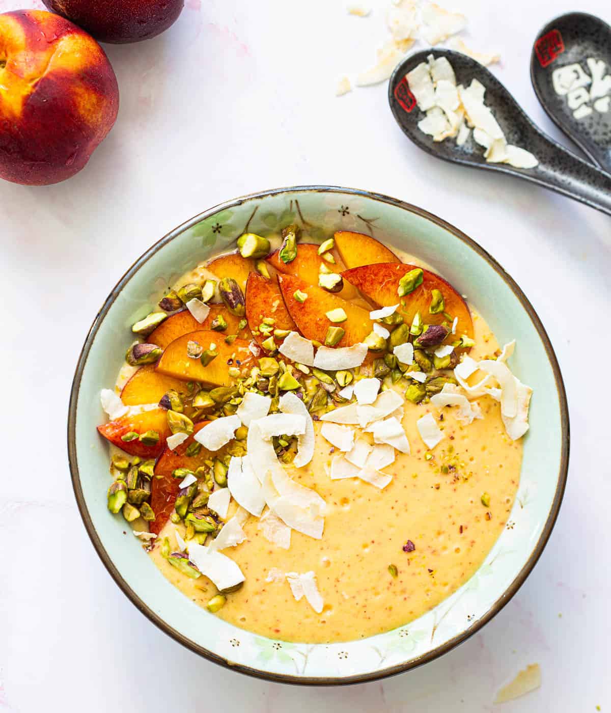 Nectarine smoothiebowl