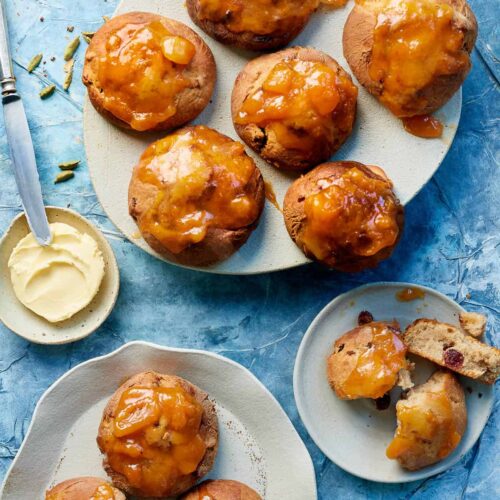 hot cross buns
