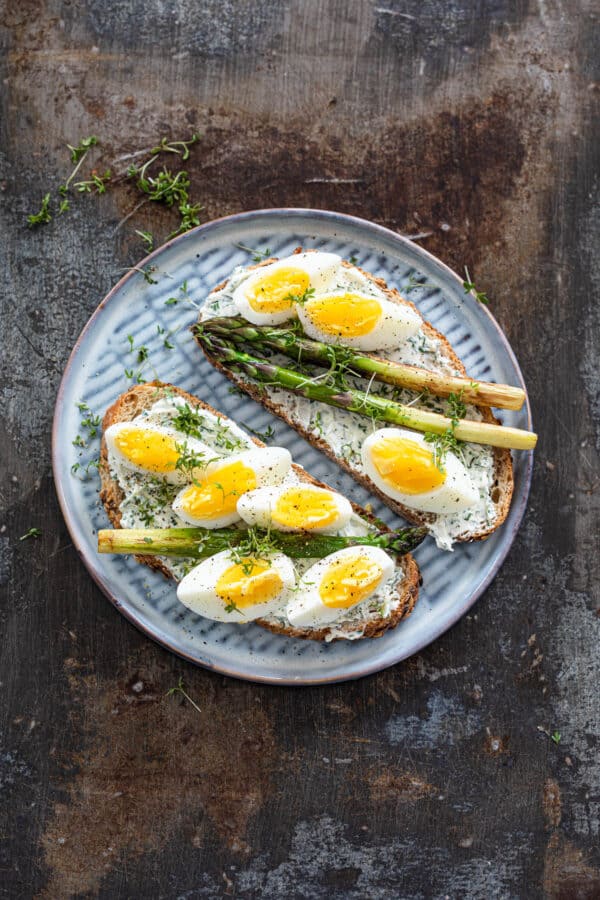 sandwich roomkaas asperge en ei