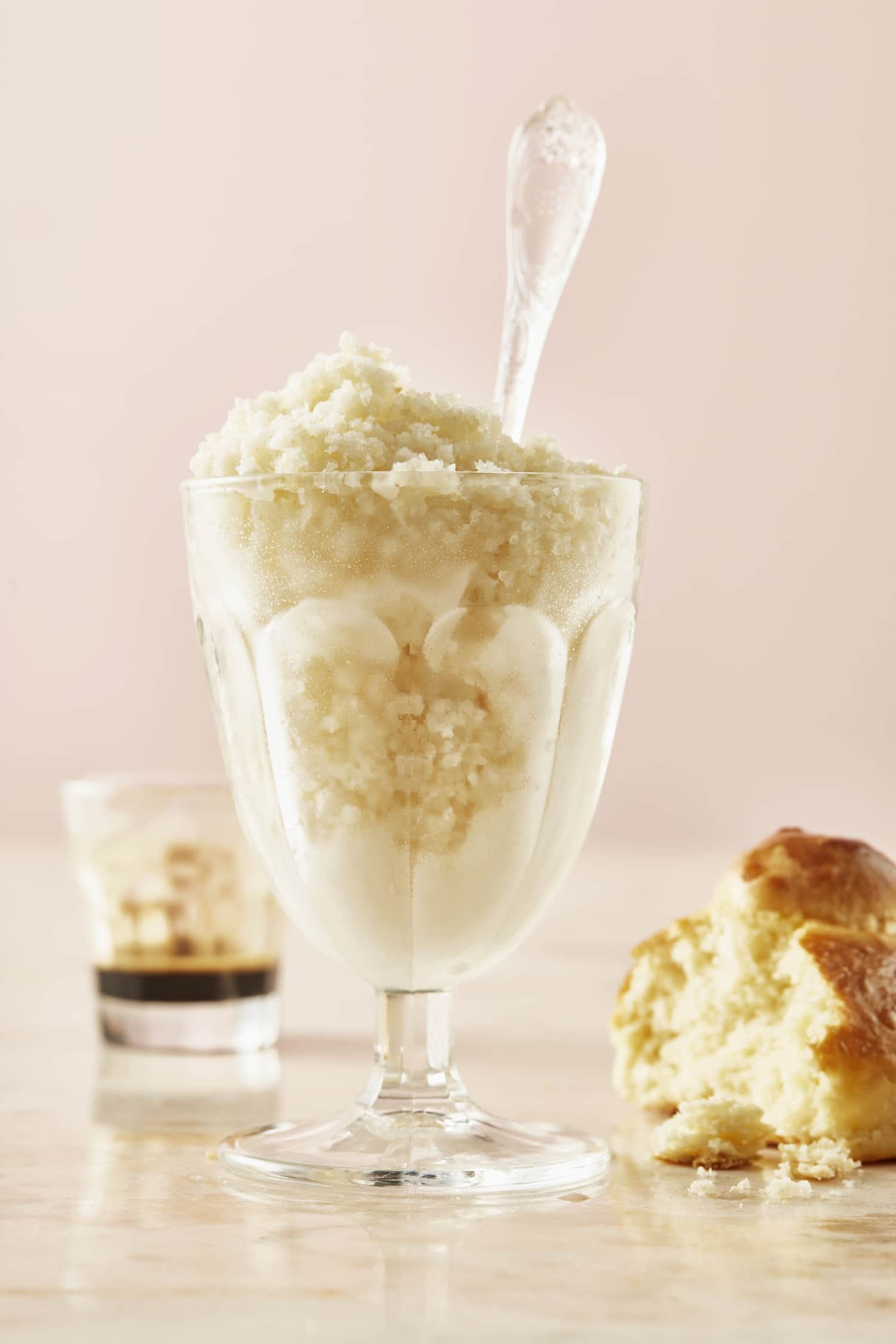 amandel granita met brioche