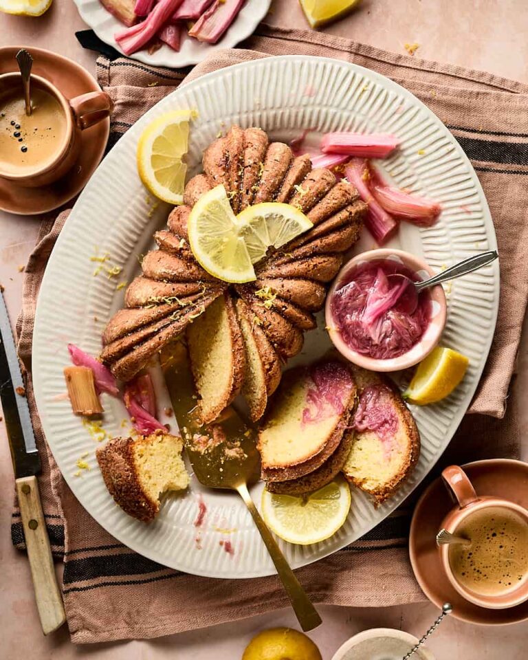 Citroencake met rabarbercompote Miljuschka