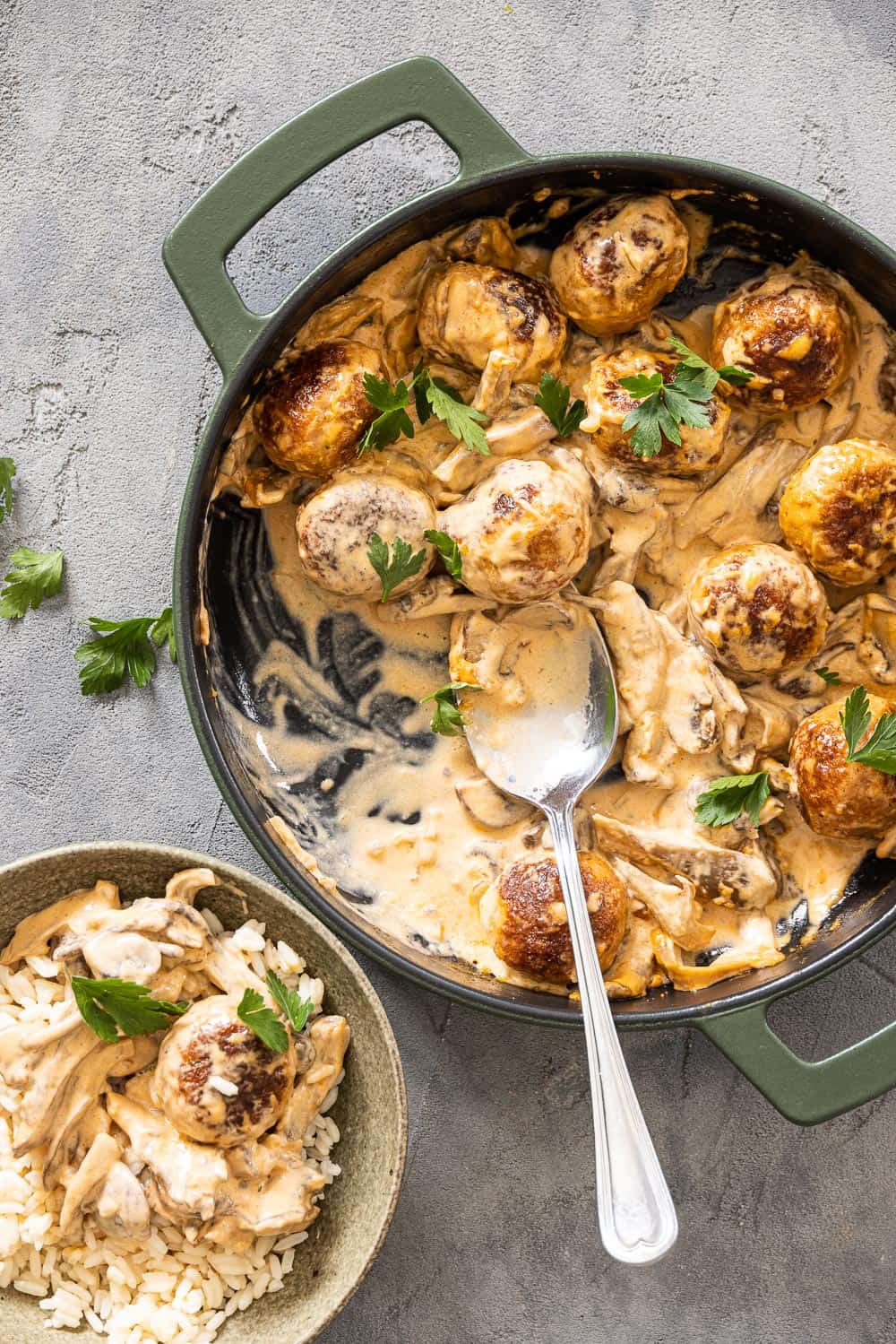 Stroganoff-met-kipgehaktballetjes Stroganoff met kipgehaktballetjes