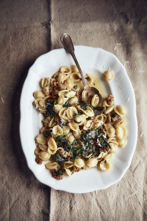 Orecchiette met venkelworst en wilde spinazie