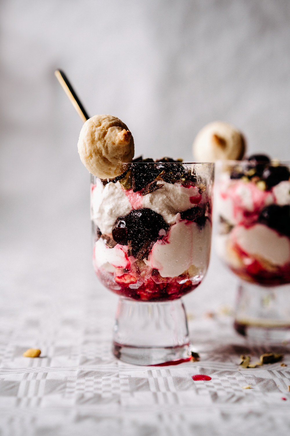Tiramisu-met-geroosterde-kersen Tiramisu met geroosterde kersen