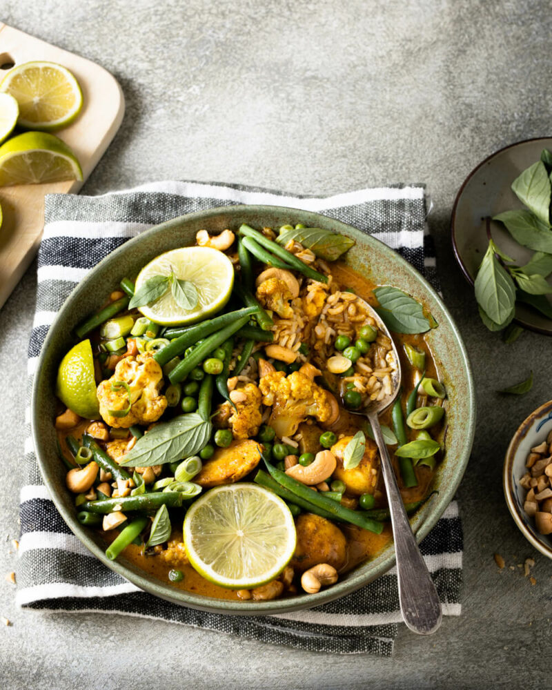 Groene curry recept: Thaise groene curry met garnalen - Makkelijk ...