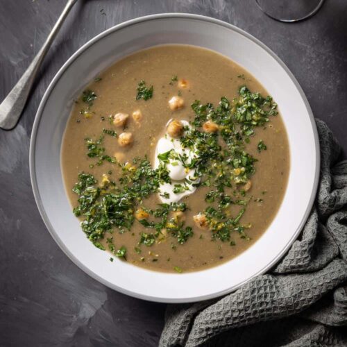 Aubergine soep met kikkererwten
