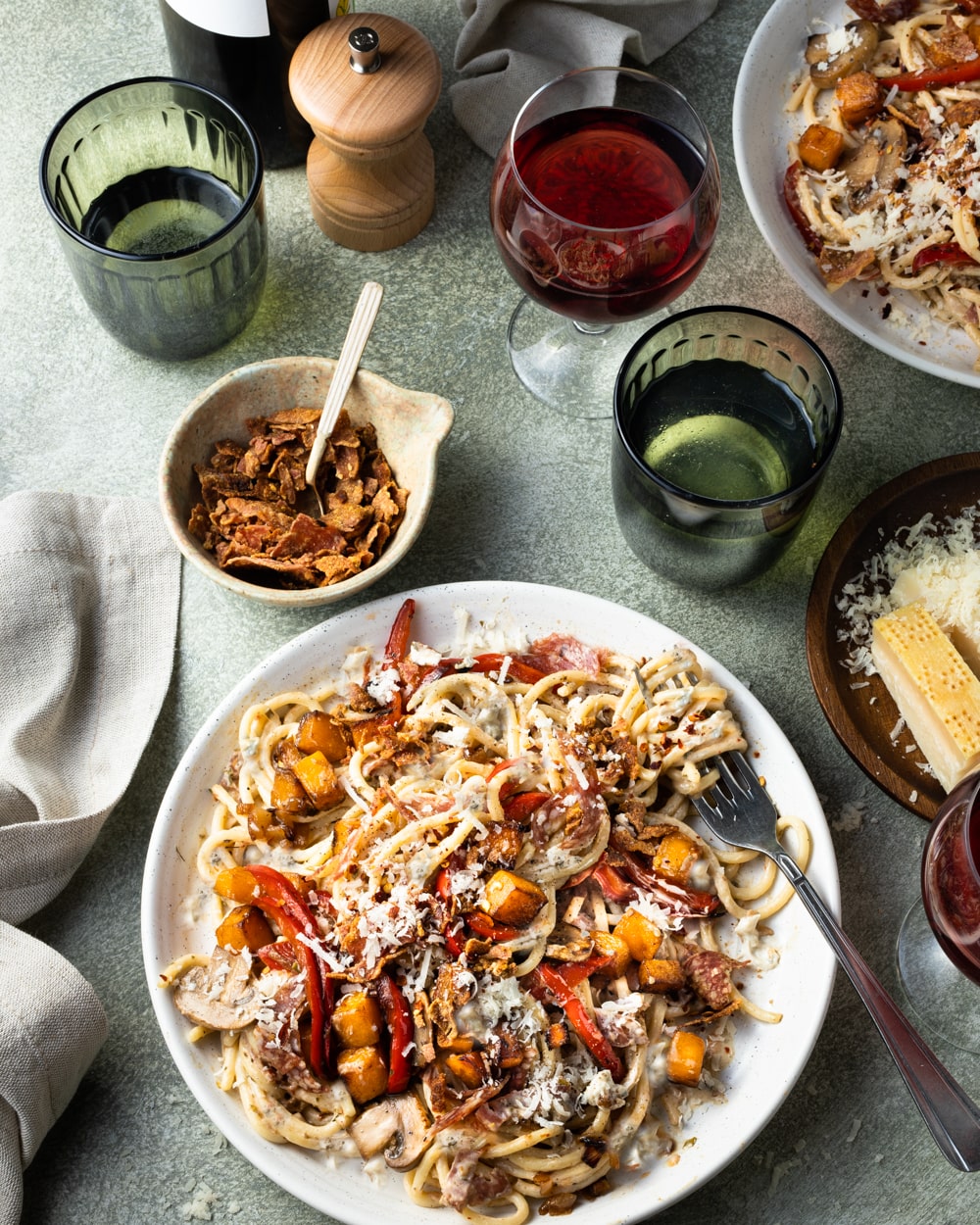 Spaghetti met pompoen en salami