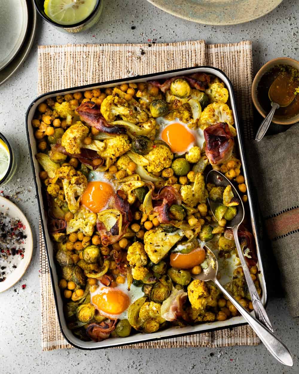 Ovenschotel met bloemkool en spruitjes