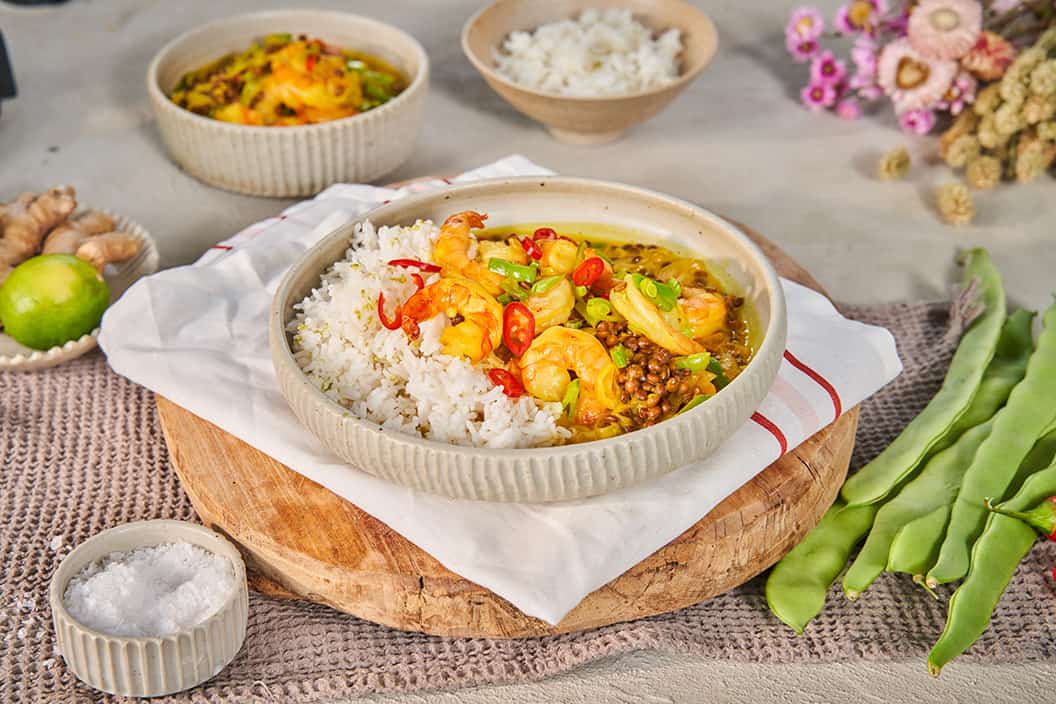 Linzencurry met garnalen