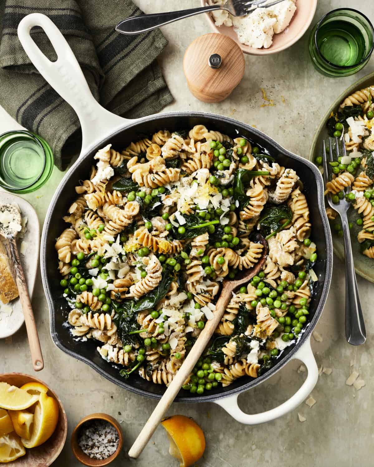 Romige pasta met paprika en tomaat - pasta voor kinderen