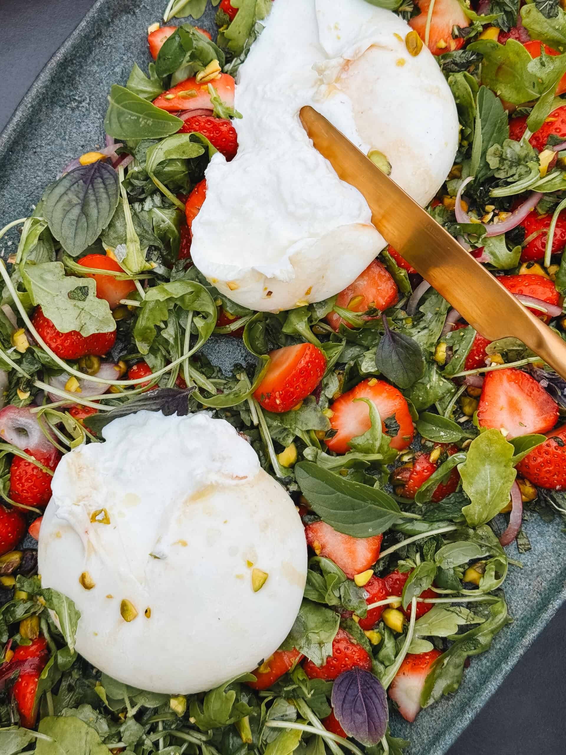 Food Aardbei burrata salade