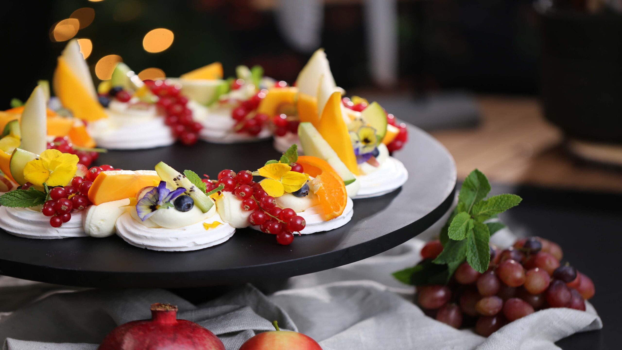 Pavlovakrans met cheesecake topping