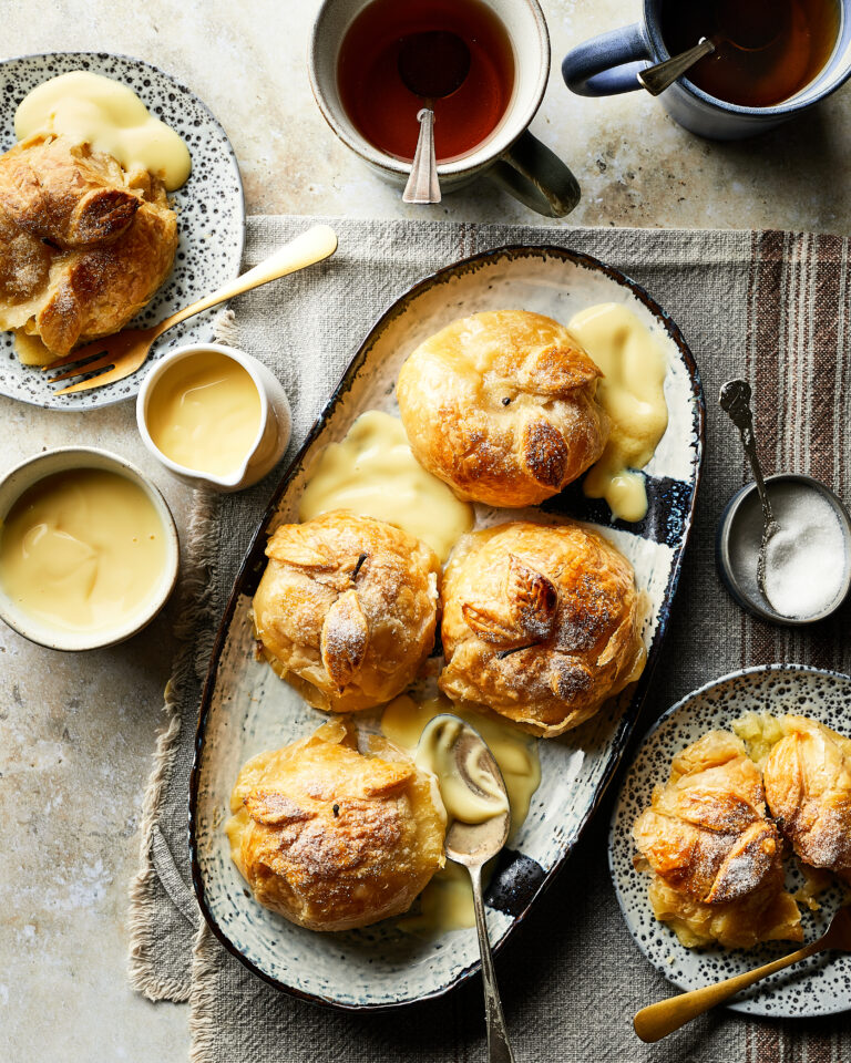 Appelbollen met vanillesaus