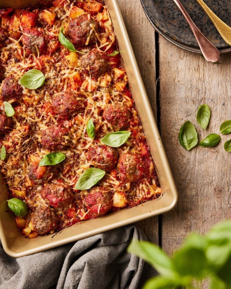 Bolognese traybake 05