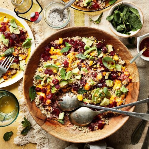 Quinoa salade uit de voorraad kast