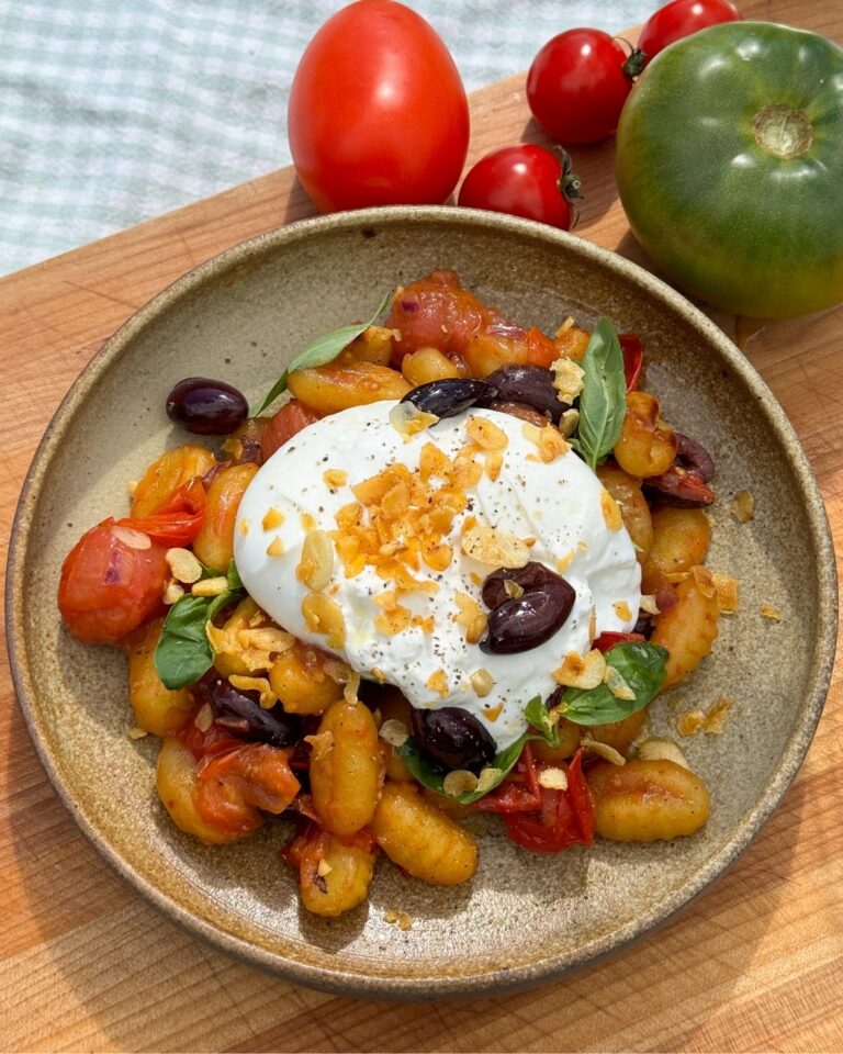 Gnocchi met tomaat en burrata