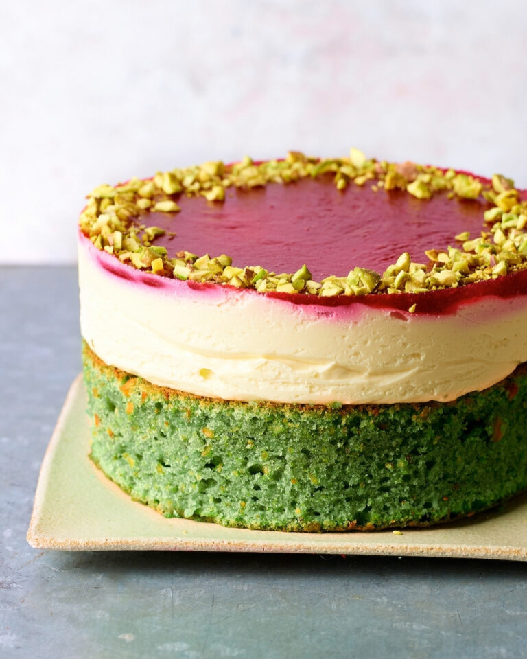 Pistache cranberry cheesecake